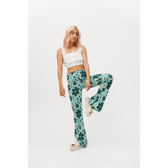 Urban Outfitters Pants Green Bryn Floral Pull On Flare Retro 70’s Medium - Picture 1 of 10